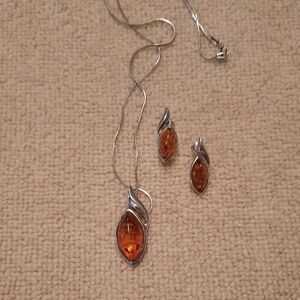 Elegant Silver and Amber Jewelry Set